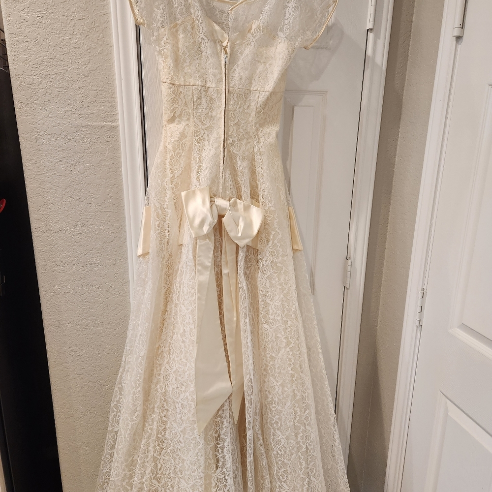 Vintage Wedding Dress